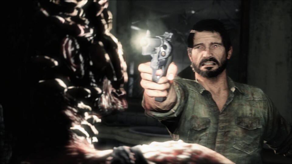 Protagonist Joel schießt einem Zombie in den Kopf.