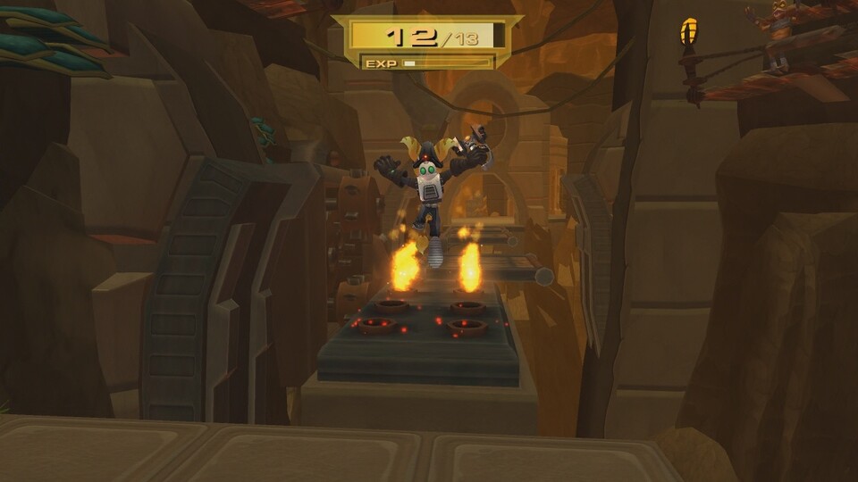 Ratchet & Clank 3: Auch in Teil Drei wird gehüpft. Per Doppelsprung kommt Ratchet hier gut durch die Passage.