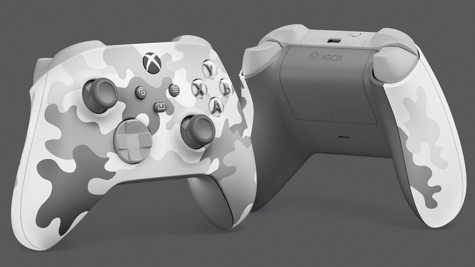 Die Arctic Camo Special Edition des Xbox Controllers ist ganz in grauen Tarnfarben gehalten.