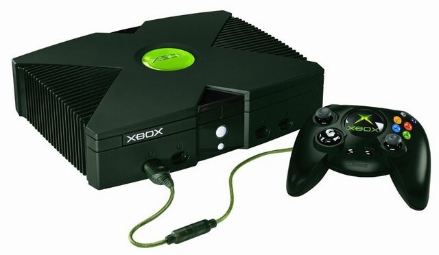 Schwarz, stark, teuer: die Xbox von 2002.