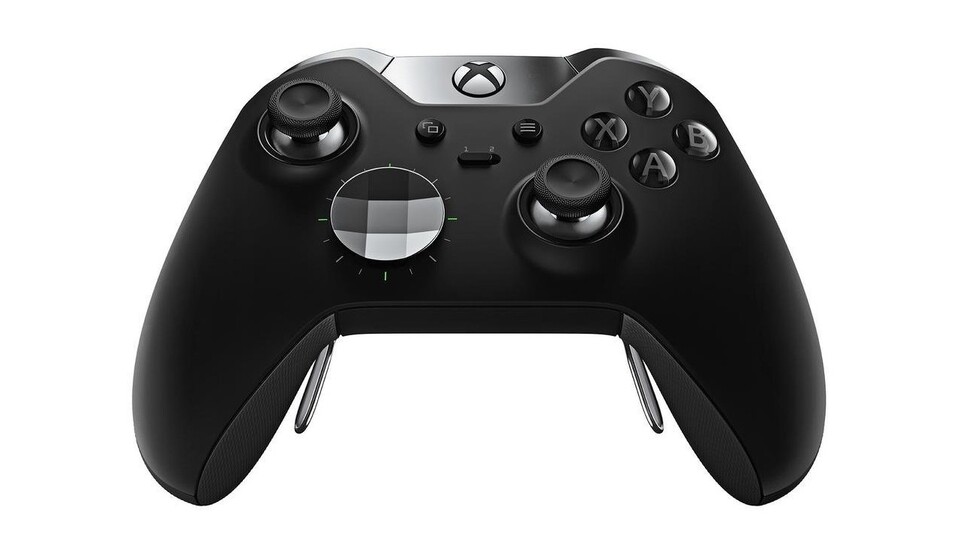 Der Xbox One Elite Controller lässt sich mit einer zusätzlichen Hardware nun auch an der PlayStation 4 nutzen.