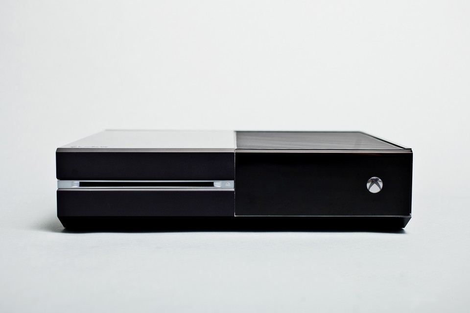 Die Gerüchte um die Xbox One Slim und Scorpio wurden nun auch Phil Spencer kommentiert. Der Xbox-Chef bleibt vage und dementiert die angeblichen Insider-Informationen nicht.