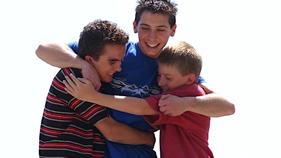 Teaserbild für Malcolm Mittendrin: Reese-Darsteller Justin Berfield und sein On-Screen-Bruder Frankie Muniz waren keine Freunde, Schuld daran sind ihre Manager