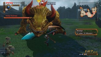 Hyrule WarriorsDie meisten Endgegner erfordern den Einsatz eines bestimmten Items oder einer besonderen Taktik. Diesem Riesenlurchi werfen wir etwa im richtigen Moment Bomben in den Rachen.