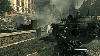 Call of Duty: Modern Warfare 3 - PC-Screenshots (Solo-Kampagne)In Hamburg werden wir von zwei Panzern begleitet.