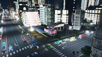 Cities: Skylines - After DarkDer Taxi-Stand ist gerade leer – besonders nachts haben die gelben Blechkisten Hochkonjunktur.