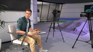 F1 2020Interviews fallen weiterhin eintönig aus und sind schnell durchschaubar. Zudem kommt es zu Fehlern, die uns aus der Immersion reißen.