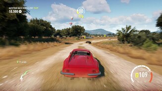 Forza Horizon 2Neben aktuellen Sportwagen stehen auch ältere Klassiker wie dieser Ferrari Dino im Horizon 2-Fuhrpark.