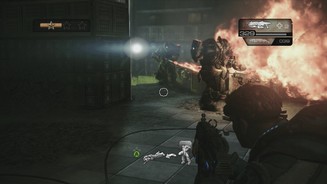 Gears of War: JudgmentTrifft man die Flammenwerfer-Rucksäcke gehen die Träger in die Luft.