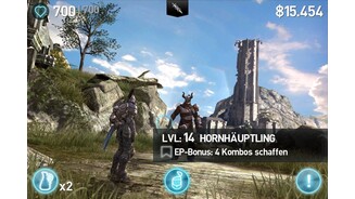 Infinity Blade 2Die Burg im Hintergrund besuchen wir unzählige Male, bis der Endgegner fällt. Seine Schergen werden bei jedem Durchgang stärker.