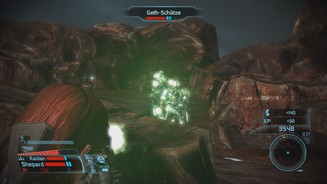 Mass Effect 3- PS3-VersionMit chemischer Munition lösen sich unsere Gegner einfach zu einer kleinen Säurepfütze auf.