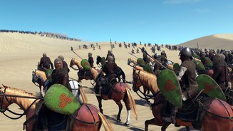 Mount + Blade 2: BannerlordDie Wüste ist zwar nicht gerade vertrautes Terrain für die keltisch anmutenden Battanier, für große Schlachten taugen die Dünen dennoch.