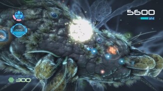 Nano Assault NeoSchon im ersten von insgesamt 16 Levels gehts ordertlich zur Sache und die Gegner explodieren mit einem hübschen Effekt.