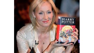 Harry Potter und die Heiligtümer des Todes - Teil 1Harry Potter brachte der Autorin J.K. Rowling bereits rund eine Milliarde Dollar ein.