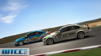 Race 07Screenshots aus der Download-Erweiterung »WTCC 2010«, die ab dem 19. Mai 2010 erhältlich ist und für knapp 10 Euro fünf Autos und elf Rennstrecken aus der 2010er-WTCC-Saison liefert.