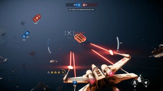 Star Wars: Battlefront 2Auf Knopfdruck feuert unser X-Wing vorübergehend mit allen vier Kanonen synchron - der behäbige TIE Bomber hat keine Chance.