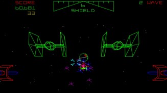 Star Wars: The Arcade Game (1983)Der erste Star-Wars-Spielautomat von Atari Games ist der ebenso feuchte wie unerschwingliche Traum mancher Jugend. Todesstern-Anflug und Zerstörung in drei 3D-Action-Sequenzen mit schneller Vektorlinien-Grafik, da fühlt man sich wirklich wie Luke Skywalker. Bei den Heimumsetzungen fehlt natürlich das coole Automaten-Cockpit.