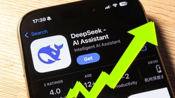 Neuer Konkurrent für ChatGPT stürmt die iPhone-Charts – das steckt hinter DeepSeek