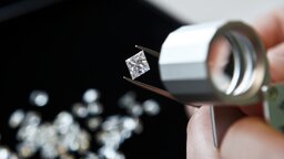 Chinesische Wissenschaftler machen Diamanten zu Halbleitern
