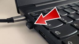 Ihr habt es alle am Computer oder TV: Für die meisten ist es ein »Nupsi«, doch woher der richtige Name kommt, weiß niemand