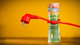 Ab 2025 Pflicht für Anbieter: Was dynamische Stromtarife für euren Geldbeutel bedeuten