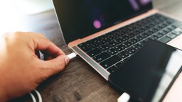 Vergesst das USB-Kabel: Drei Methoden bringen eure Handy-Fotos schneller und einfacher auf den PC