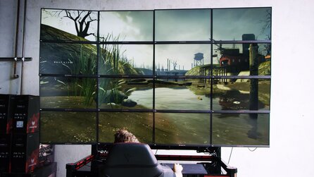 Spielen in 16K - Youtuber baut Grafikkarten für 10.000 Dollar in PC mit 16 Monitoren