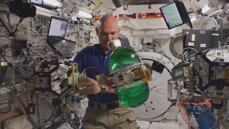 Erstes 8K-Video aus dem Weltraum - NASA + Astro-Alex zeigen Experimente