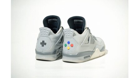 Super Nintendo - Nike Air Jordan 4