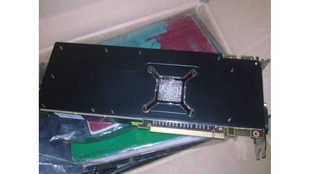 AMD Radeon HD 6970 Referenzkarte - Bilder aus dem Internet