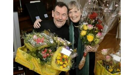 Pirate Bay Prozess: Blumen für Ehefrau - Frau eines Zeugen erhält Geschenke