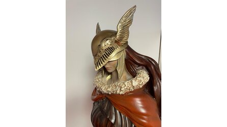 Elden Ring Statue - Gewinnspiel für Plus-User