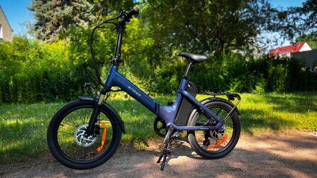 Starker Motor + hydraulische Bremsen für 1.100 Euro: Warum dieses Klapp-E-Bike fast der ultimative Pendler-Tipp wäre