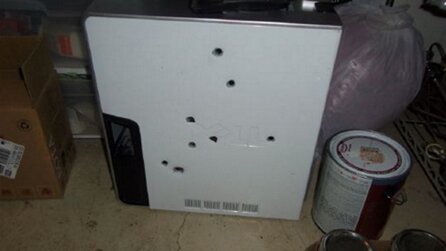 Amerikaner »erschießt« seinen PC - Blue Screen of Death als Auslöser