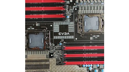 EVGA - Monster-Mainboard Classified SR-2