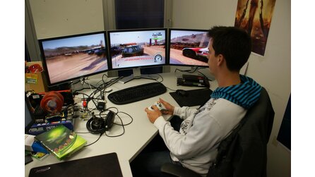 ATI Radeon Eyefinity im Spiele-Test - So gut spielen Sie auf 3 TFTs