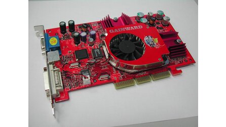 Gainward GF 4 Ultra650-8xXP