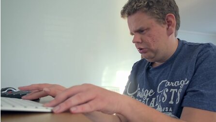 Gaming Through New Eyes - Wie ein Mann ohne Augen seit 20 Jahren Fighting Games spielt