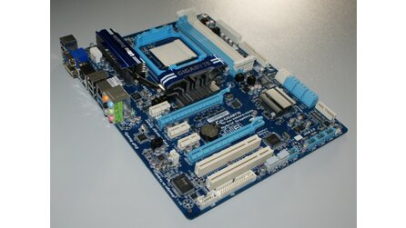 Gigabyte 890GPA-UD3H - Phenom-II-Platine mit SATA3 und USB 3.0