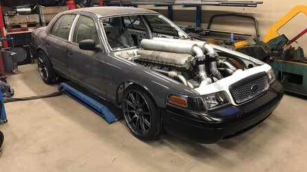 2.500 PS: Tüftler erschaffen mit Panzermotor ein Monster-Auto