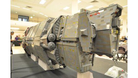 Halo - Bilder vom Lego-Nachbau der »Pillar of Autumn«