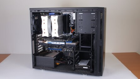 Kurioser Live-Stream - Für 2.500 Dollar Hardware gekauft, keinen Plan vom Zusammenbauen