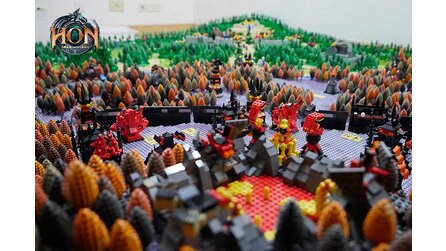 Heroes of Newerth - Forests of Caldavar als LEGO-Replika