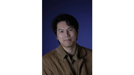 Devil May Cry 4 - Kobayashi gibt Autogramme