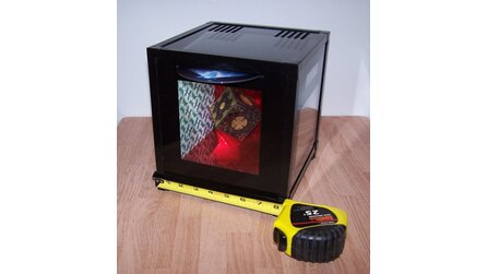 Illusion PC - Gehäuse mit optischer Illusion