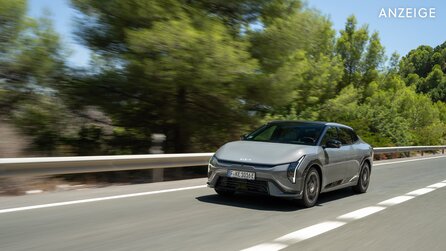 Ich habe den Kia EV4 dem FYNG-Härtetest unterzogen: Laden im Starkregen, übervoller Kofferraum und eine lange Fahrtstrecke – ob er mich überzeugen konnte?
