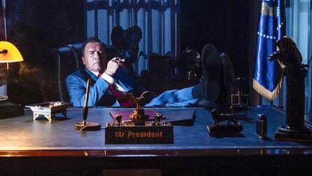 Teaserbild für Mit Arnold Schwarzenegger als US-Präsident: Zu Kung Fury 2 ist nach fünf Jahren ein absurdes 10-Minuten-Video geleakt