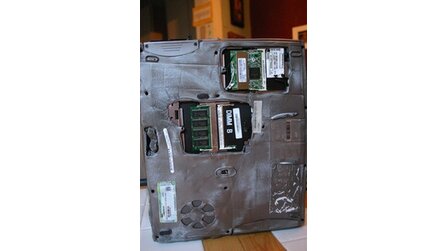 Kurioses - Laptop im Ofen gelagert - und gebacken