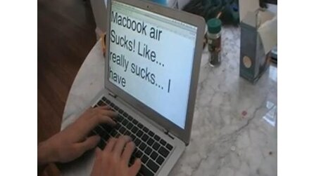 MacBook Air aus Frust zerstört - Weil Apple Garantieanspruch verneint