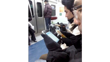 Würstchen statt Finger - iPhone-Bedienung in Korea
